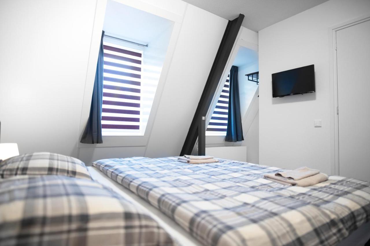 Tweepersoonskamer met 1 of 2 Bedden en Eigen Badkamer